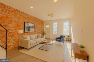 2427 N Hancock St, Philadelphia, PA 19133