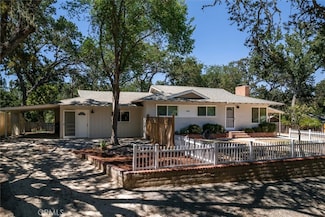 7900 El Retiro Ave, Atascadero, CA 93422
