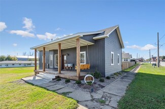 316 NE 2nd St, Stuart, IA 50250