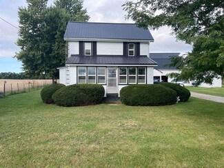 N7850 Douglas St, Ripon, WI 54971