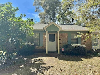 2213 Mandrell Ct, Tallahassee, FL 32303