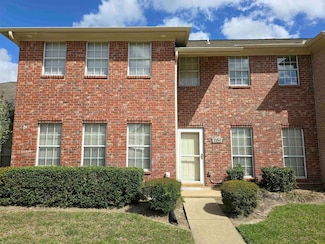 1151 Green Meadow St, Beaumont, TX 77706