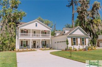 45 Long Creek Ln, Richmond Hill, GA 31324