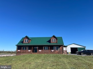 4464 Leetown Rd, Middleway, WV 25430