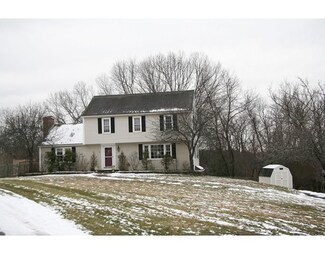 37 Woodridge Rd, Marlborough, MA 01752