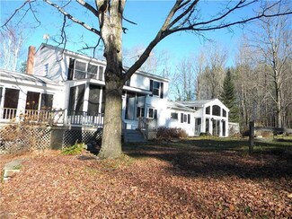 99 Mercer Rd, New Sharon, ME 04955