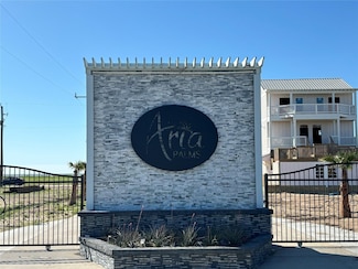 572 Annabelle Dr, Gilchrist, TX 77617