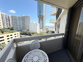 2501 Brickell Ave Unit 905, Miami, FL 33129