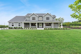 2820 Stanley Rd, Mattituck, NY 11952
