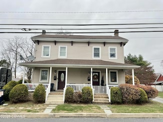 300 N 3rd St, Mifflinburg, PA 17844