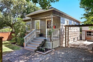 2311 NW 70th St, Seattle, WA 98117