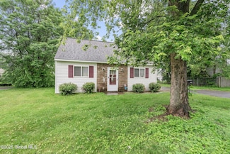 1148 Outer Dr, Schenectady, NY 12303