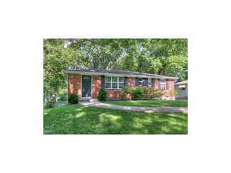 6938 N Hickory St, Kansas City, MO 64118