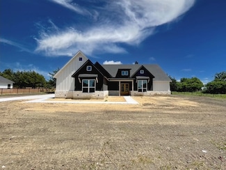 440 Robnett Rd, Waxahachie, TX 75165
