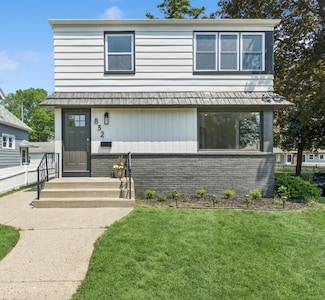 832 E Wilbur Ave, Milwaukee, WI 53207