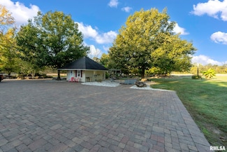 1810 Berryville Rd, Jonesboro, IL 62952