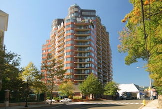 25 Forest St Unit 11M, Stamford, CT 06901