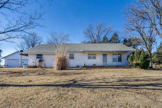 1683 E 30th St S, Oxford, KS 67119