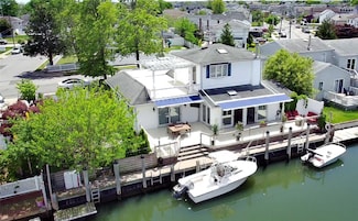 58 W Lido Promenade, Lindenhurst, NY 11757