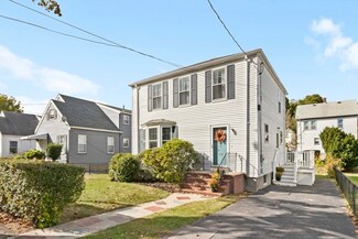33 Valley Rd, Dorchester Center, MA 02124
