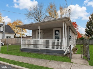 704 Wesley Ave, National Park, NJ 08063