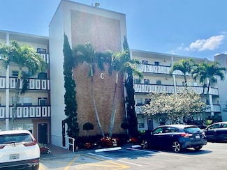 4052 Hythe C, Boca Raton, FL 33434
