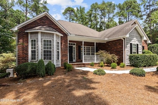 3 Clarendon Ln Unit 14, Pinehurst, NC 28374