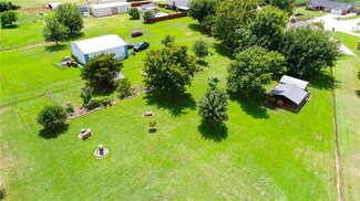 4613 Cypert Rd, Yukon, OK 73099