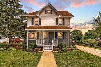 326 S High St, Randolph, WI 53956