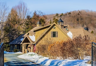 484 Carlton Hill Rd, Woodstock, VT 05091