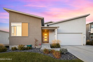 742 W Wynwood Park Dr, Salt Lake City, UT 84123