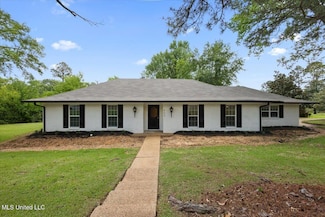 863 Rutherford Dr, Jackson, MS 39206