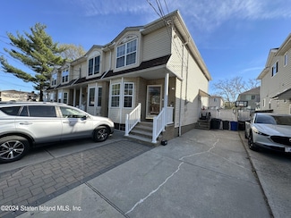 118 Sommer Ave, Staten Island, NY 10314