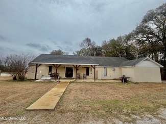 11404 Tippo Rd, Charleston, MS 38921