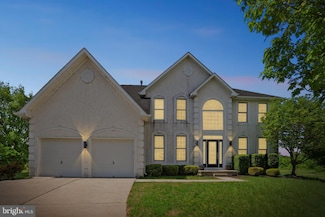 22 Sawgrass Dr, Mount Holly, NJ 08060