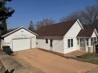 478 S Stewart St, Richland Center, WI 53581