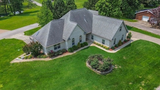 4600 Meadow Ln, Wadesville, IN 47638