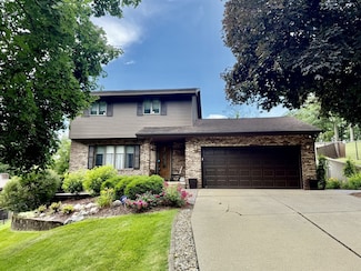 241 E Porter St, Oglesby, IL 61348