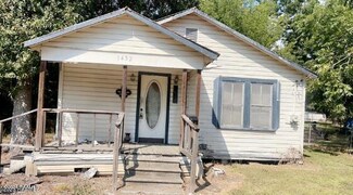 1432 Gonsoulin St, Jeanerette, LA 70544