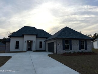 7298 S Aberdeen Dr, Pass Christian, MS 39571