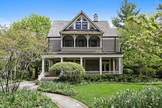 515 Greenleaf Ave, Glencoe, IL 60022