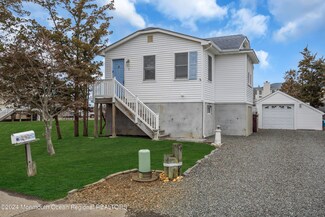 3 Oceanport Ave, Bayville, NJ 08721