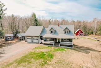 129 Bailey Hill Rd, New Sharon, ME 04955