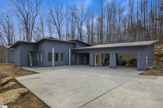 288 Rabbit Rd, Travelers Rest, SC 29690