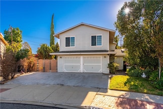 2490 Invar Ct, Simi Valley, CA 93065