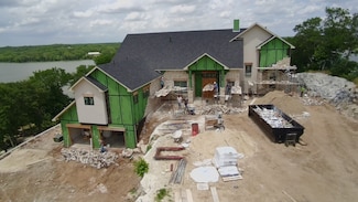 1085 Camp Howze Dr, Gainesville, TX 76240