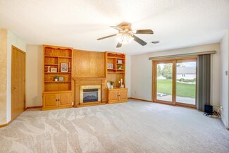 1501 3rd St SW Unit 206, Waverly, IA 50677