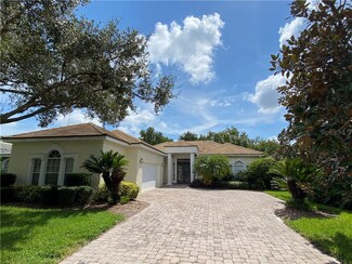 7817 Wilton Crescent Cir, University Park, FL 34201