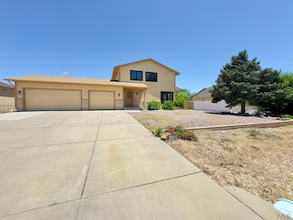 476 S Hahns Peak Ave, Pueblo, CO 81007