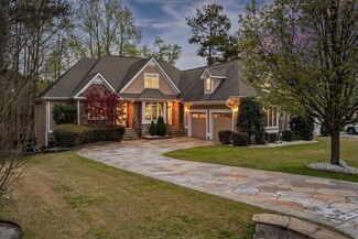 452 Falling Water Rd, Spring Lake, NC 28390